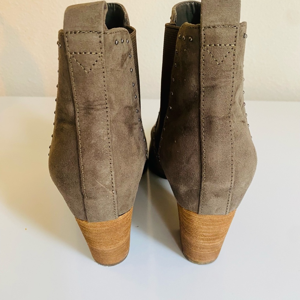 Crown Vintage Floral Embroidered Ankle Boots - Brown and Blue - Picture 6 of 7